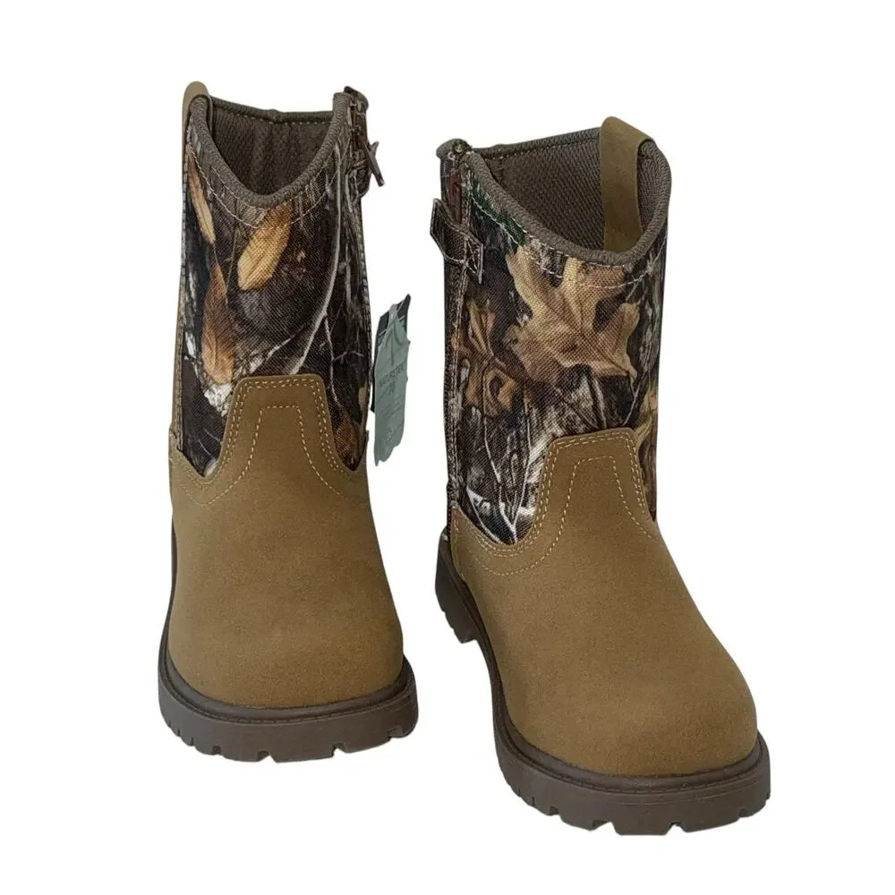 Magellan Outdoors Kids' Boone Realtree Edge Boots slip resistant SZ/13 Y